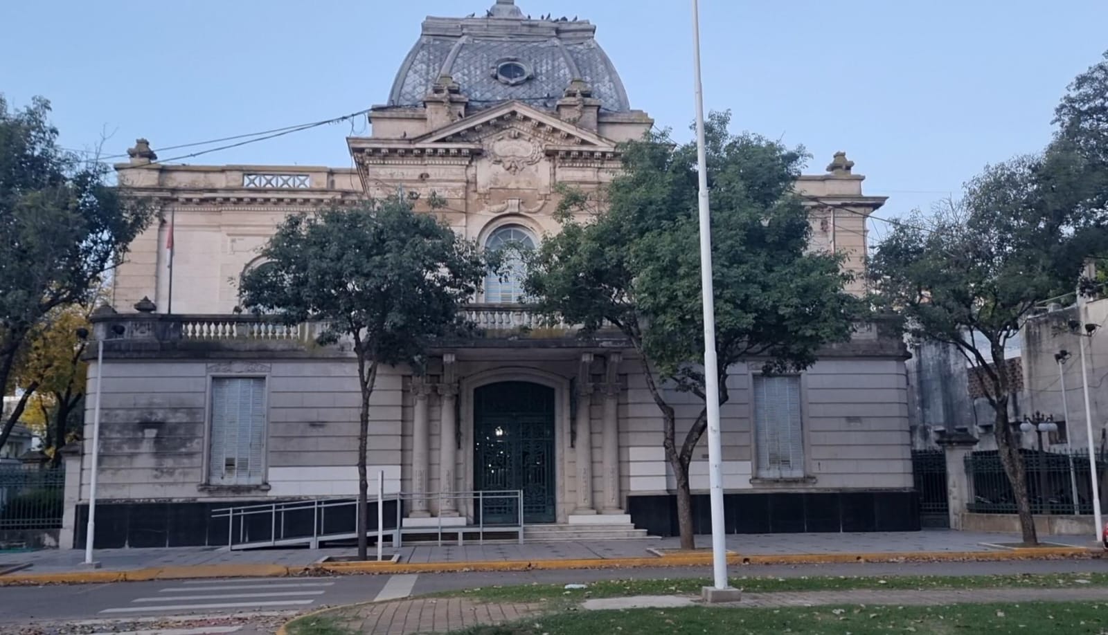 Baja participación de votantes en Casilda y holgado resultado de LLA