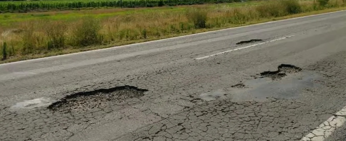 Presentaron un amparo por el desastroso estado de la ruta nacional 33