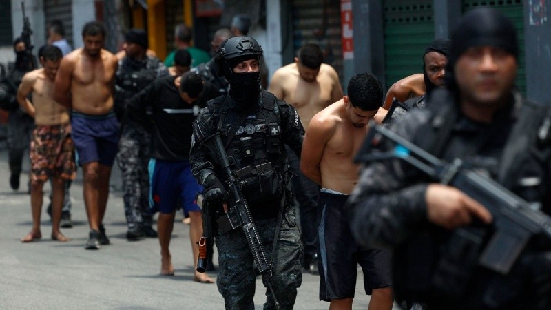 Río de Janeiro: al menos 64 muertos en una redada antidrogas en una favela