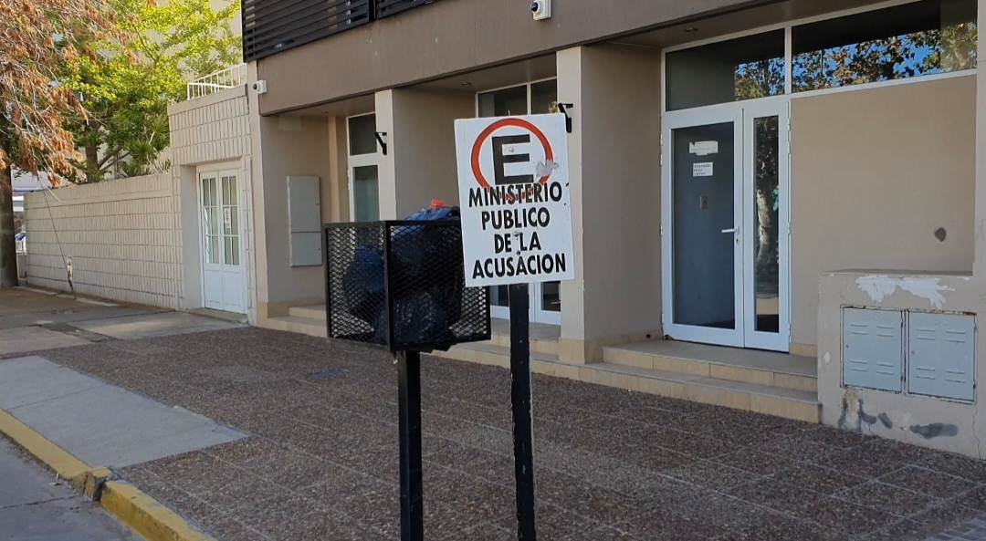 Casilda: allanamientos y detenciones: dos hombres y una mujer acusados de abuso de arma