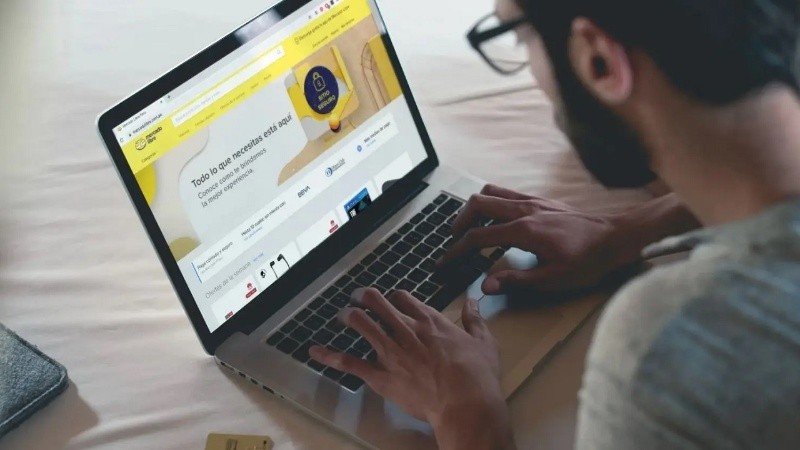 Usuarios de Mercado Libre denuncian que la plataforma comenzó a implementar “precios dinámicos” en sus publicaciones