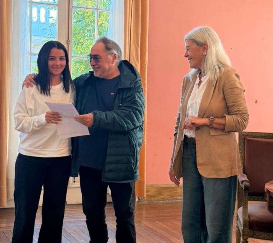 La Municipalidad de Casilda realizó entrega de becas estudiantiles